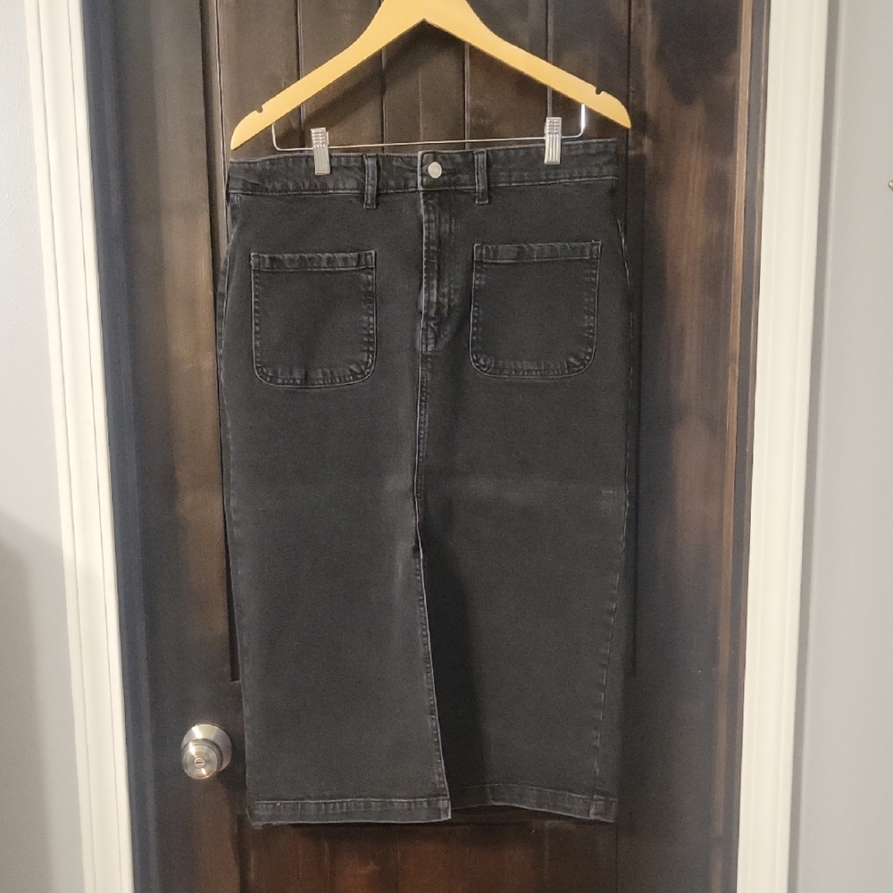 GAP Black Midi Skirt
